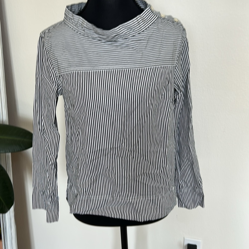 JCREW WOMENS NAVY AND WHITE STRIPED LONG SLEEVE POPLIN TOP 100% COTTON